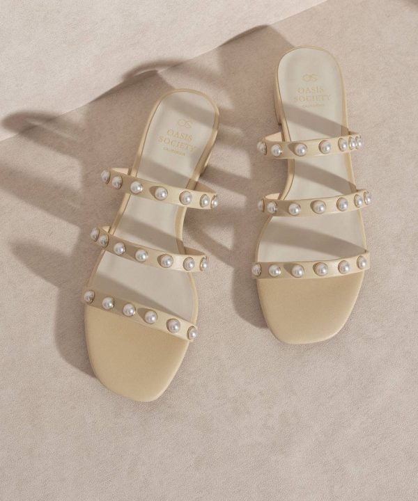 The Valerie Pearl Flat Sandals Fashion