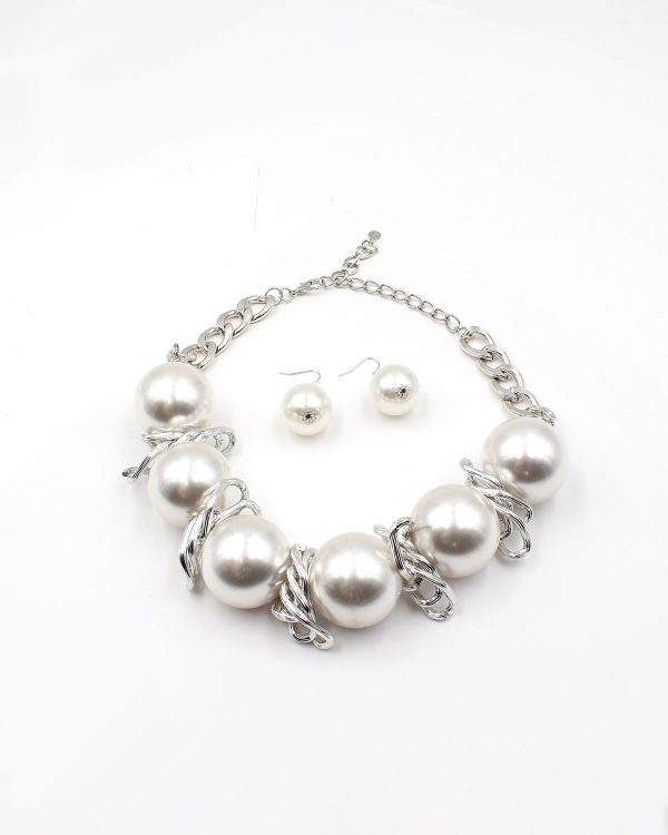 Large Pearl Necklace & Earrings Sale