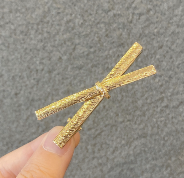 Gold Knot Hair Clip Online