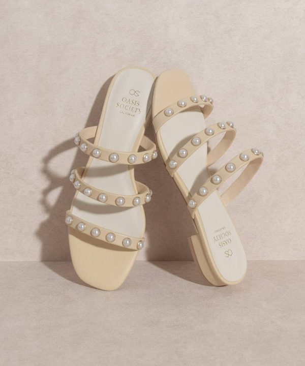 The Valerie Pearl Flat Sandals Fashion