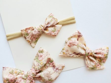 Birdie Vintage Spring Floral Handmade Bow For Sale