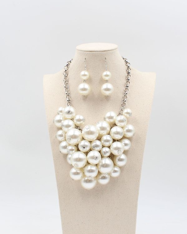 Layered Pearl Necklace & Earrings Supply